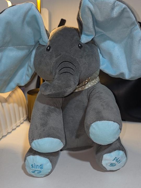 Meet the blue-ear style